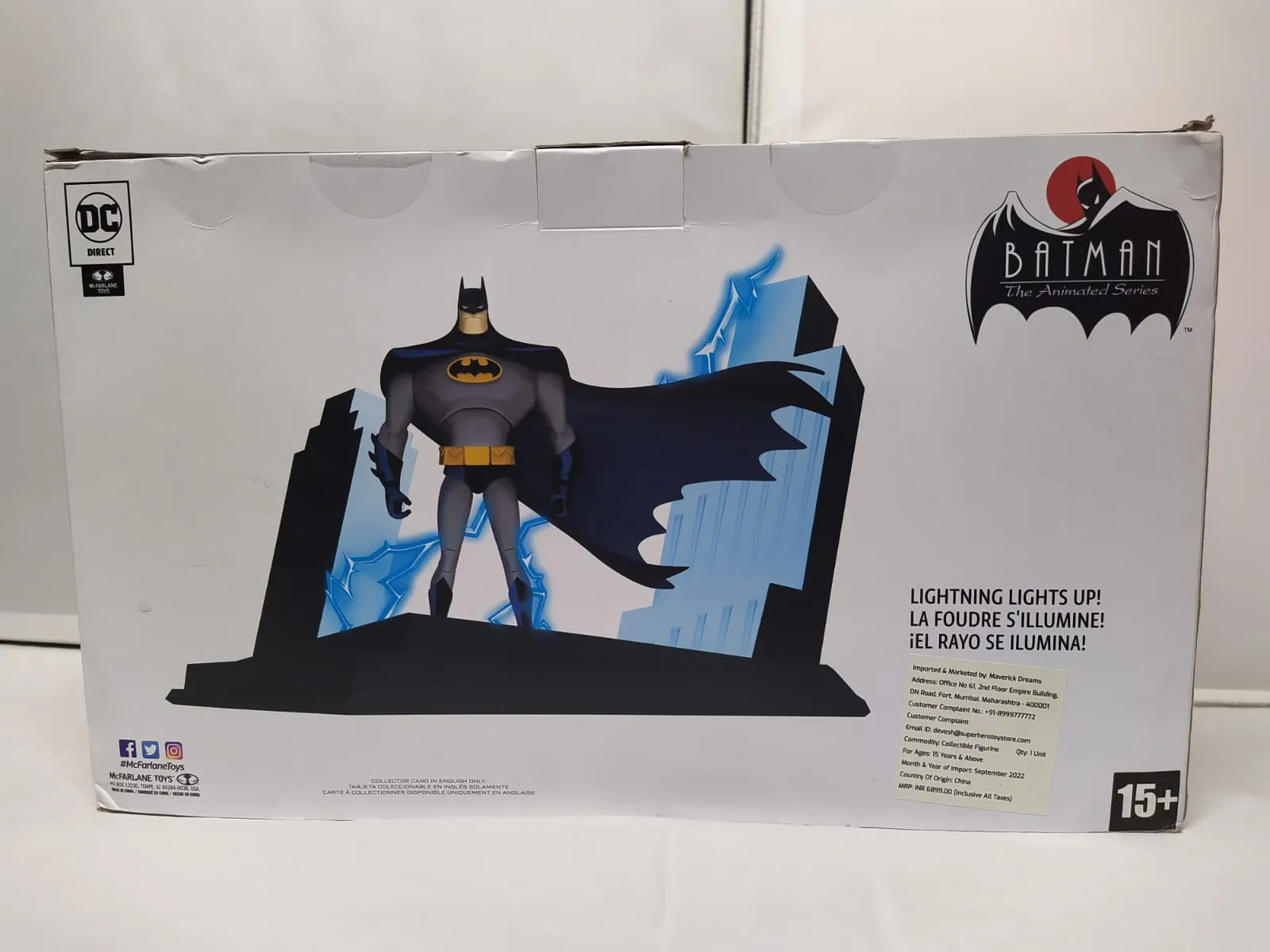 Batman the Animated Series 30th Anniversary NYCC Exclusive Gold Label Figure by McFarlane Toys  (Damaged Box)