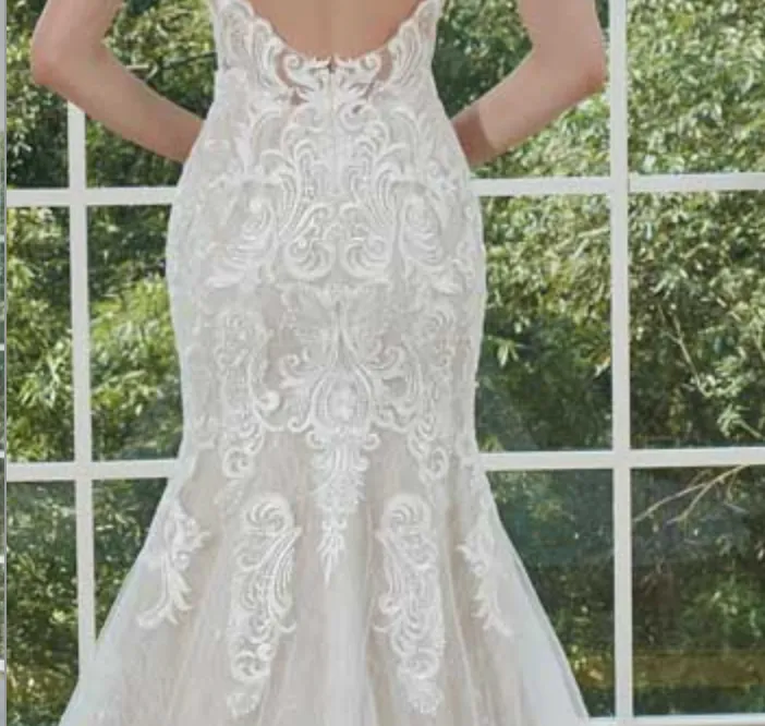 Beaded Lace Embroidery Sleeveless Mermaid Bridal Gown