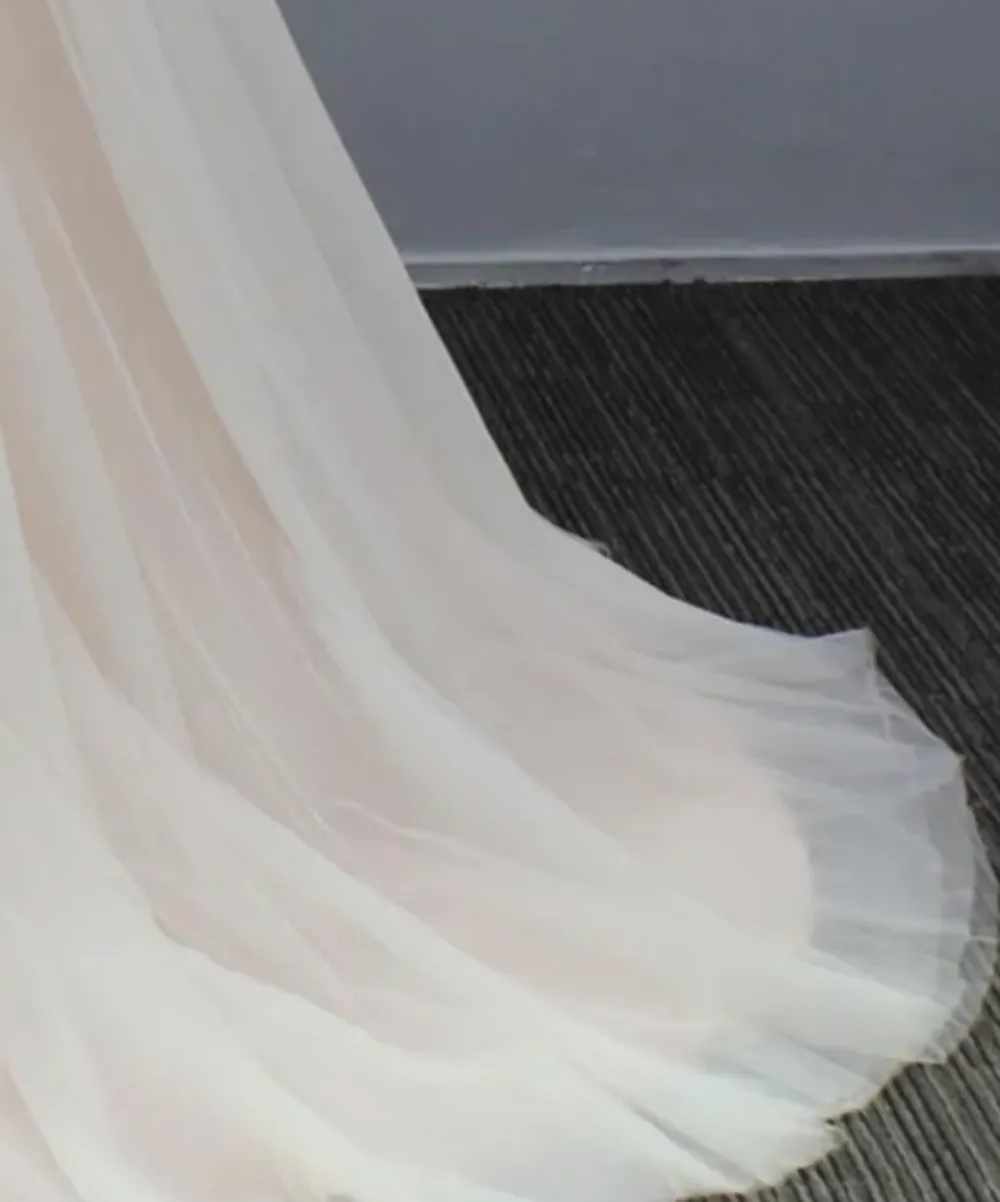 Cut Tulle Lace A Line Plus Size Wedding Bridal Gown