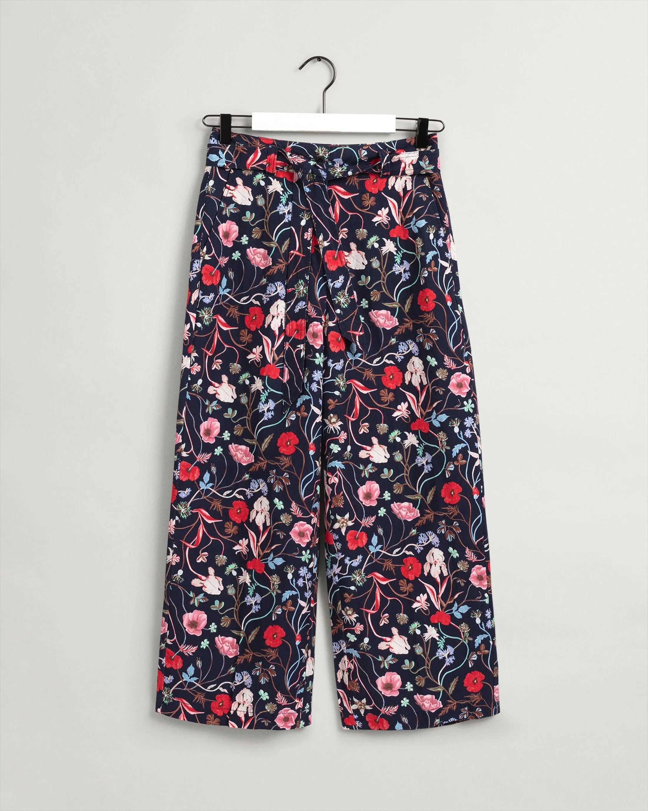 GANT Wild Floral Print Belt Cropped Pants 4150213