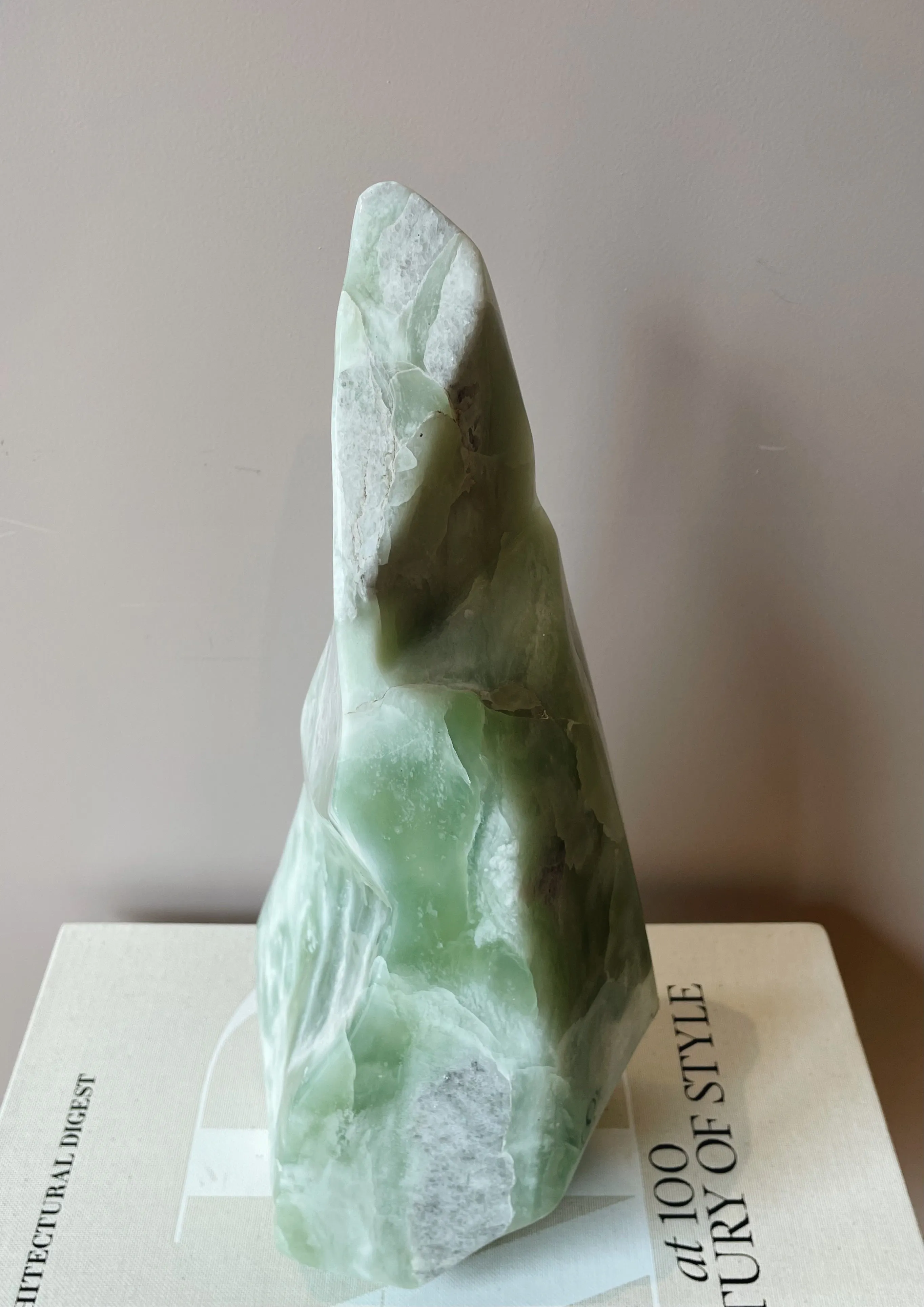 Jade Serpentijn stone size large