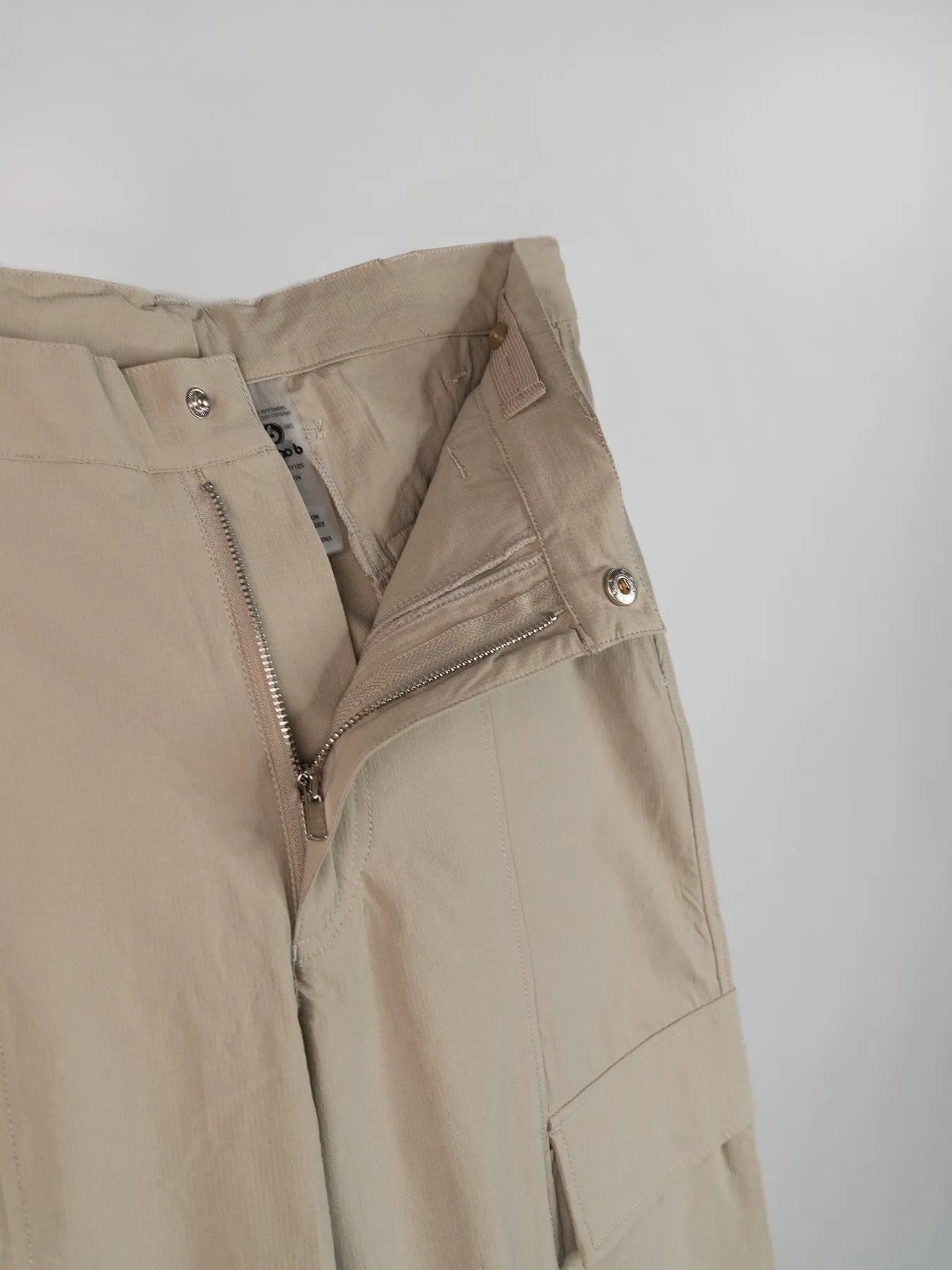 Mid-Rise Wide Leg Cargo Pants