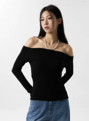 Off Shoulder Long Sleeve Top IS315