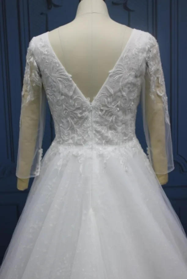 Plus Size Long Sleeve Wedding Dress Shinny Tulle